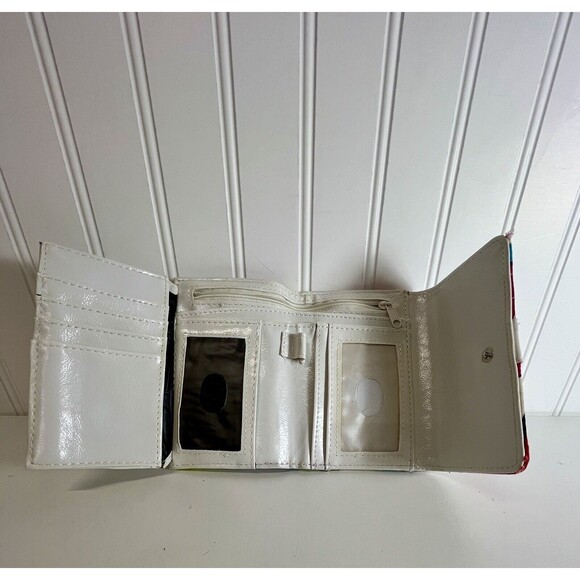 Funky Abstract Tri-Fold Wallet.‎ Fun Geometric Pattern - Picture 4 of 10